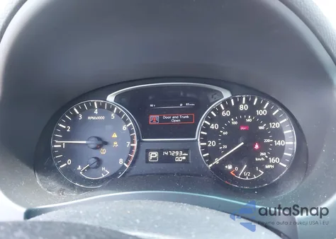 2015 Nissan Altima 2.5 Sv z USA, uszkodzony, nr VIN 1N4AL3AP2FC196271